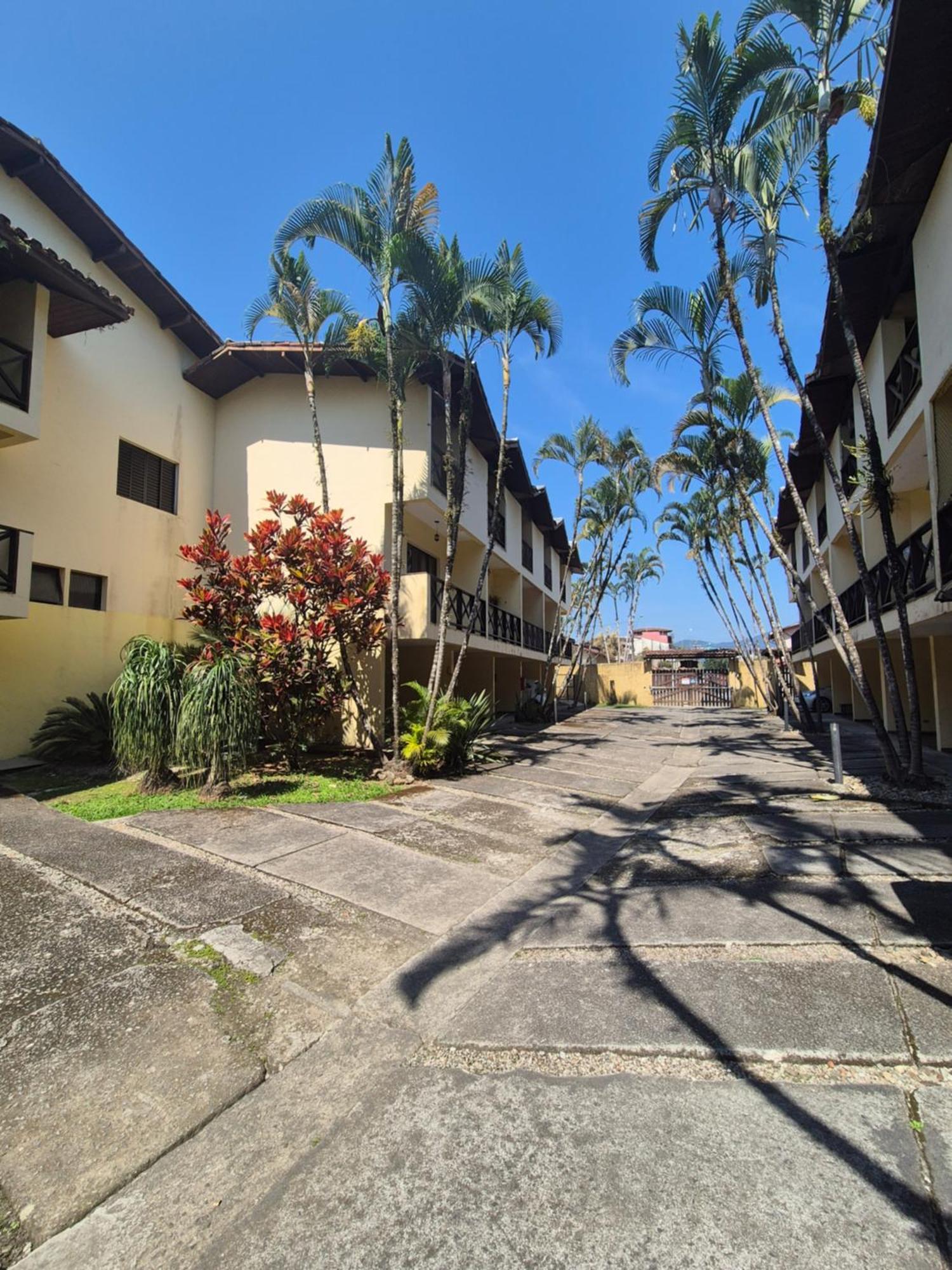 Casa 7 Em Ubatuba No Centro Condominio Com Piscina E Churrasqueira Exteriör bild